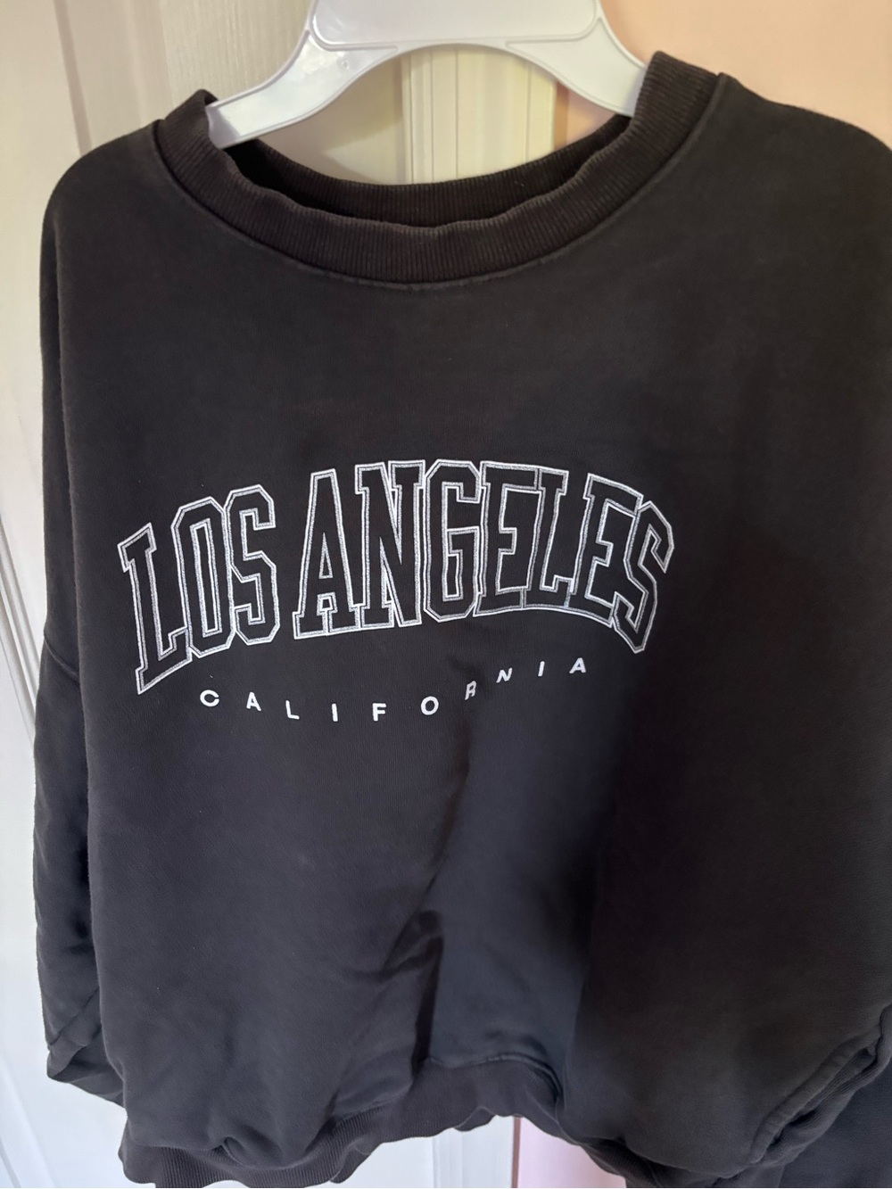 Brandy Melville Los Angeles California Black Graphic Sweatshirt